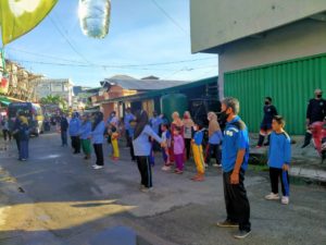 MERIAHKAN ACARA PERDANA KAMPUNG BERSINAR SELUMIT PANTAI, BNNP KALIMANTAN UTARA IKUTI SENAM BERSAMA MASYARAKAT