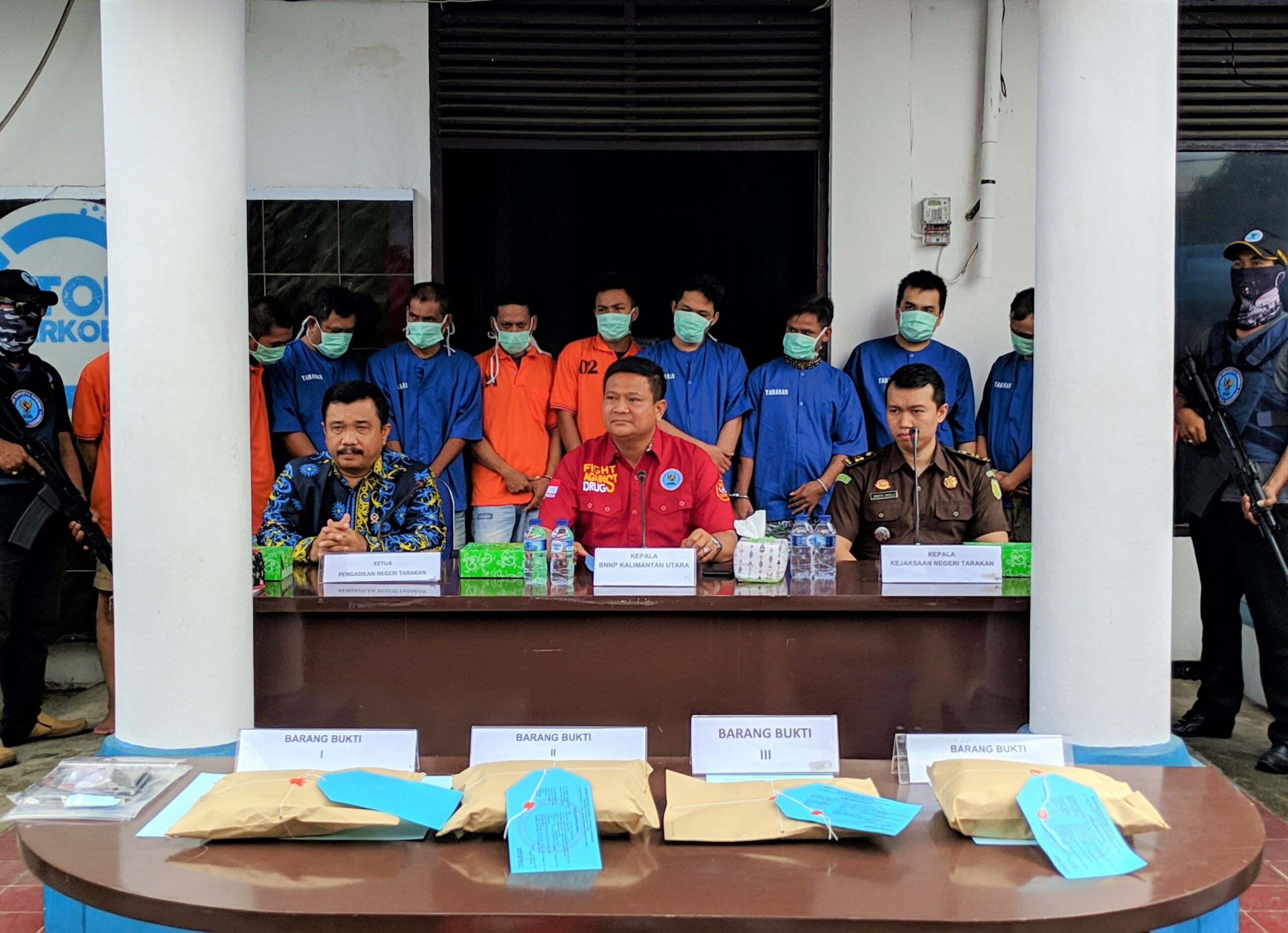 LAGI, BNNP KALTARA MUSNAHKAN 5KG LEBIH SABU DARI 4 KASUS BERBEDA LAGI, BNNP KALTARA MUSNAHKAN 5KG LEBIH SABU DARI 4 KASUS BERBEDA
