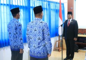 KEPALA BNNP KALTARA MENGAMBIL SUMPAH/JANJI PNS DAN MELANTIK PEJABAT PENGAWAS