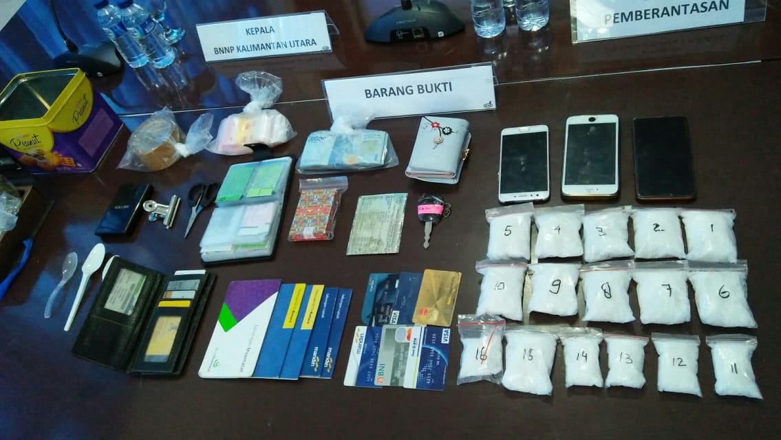 BNNP KALTARA MENGGELAR PRESS RELEASE UNGKAP KASUS NARKOTIKA BNNP KALTARA MENGGELAR PRESS RELEASE UNGKAP KASUS NARKOTIKA