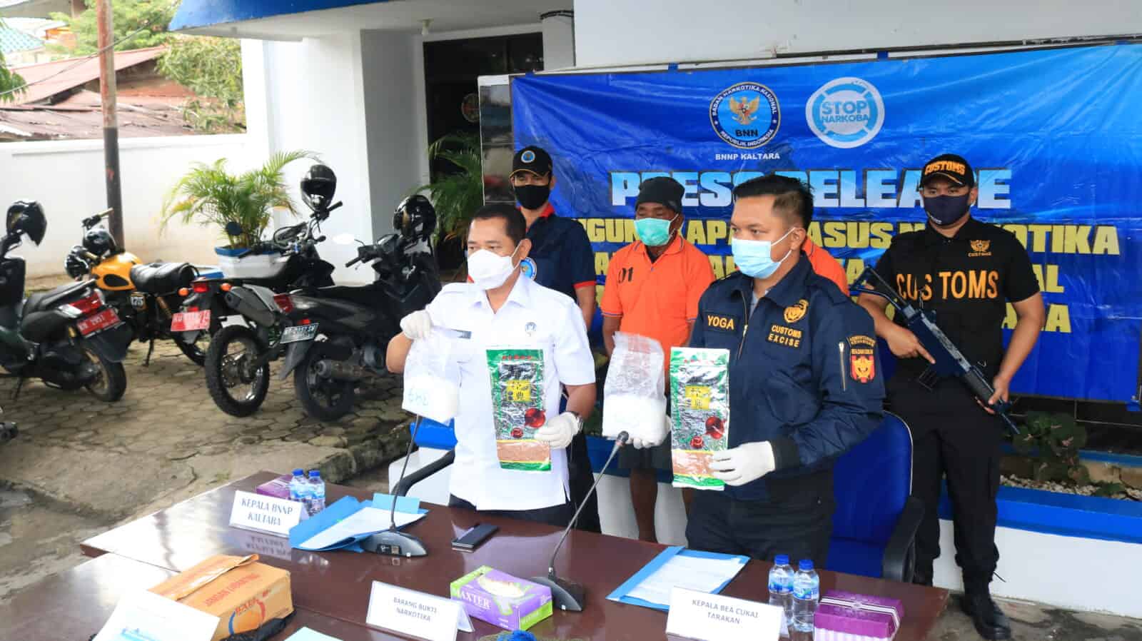 PRESS RELEASE PENGUNGKAPAN TINDAK PIDANA NARKOTIKA OLEH BNNP KALIMANTAN UTARA PRESS RELEASE PENGUNGKAPAN TINDAK PIDANA NARKOTIKA OLEH BNNP KALIMANTAN UTARA
