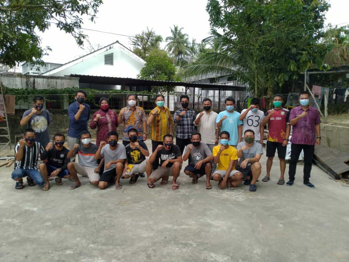 KIE P4GN BERSAMA JAJARAN REDAKTUR SURAT KABAR HARIAN RADAR TARAKAN Konsep Otomatis