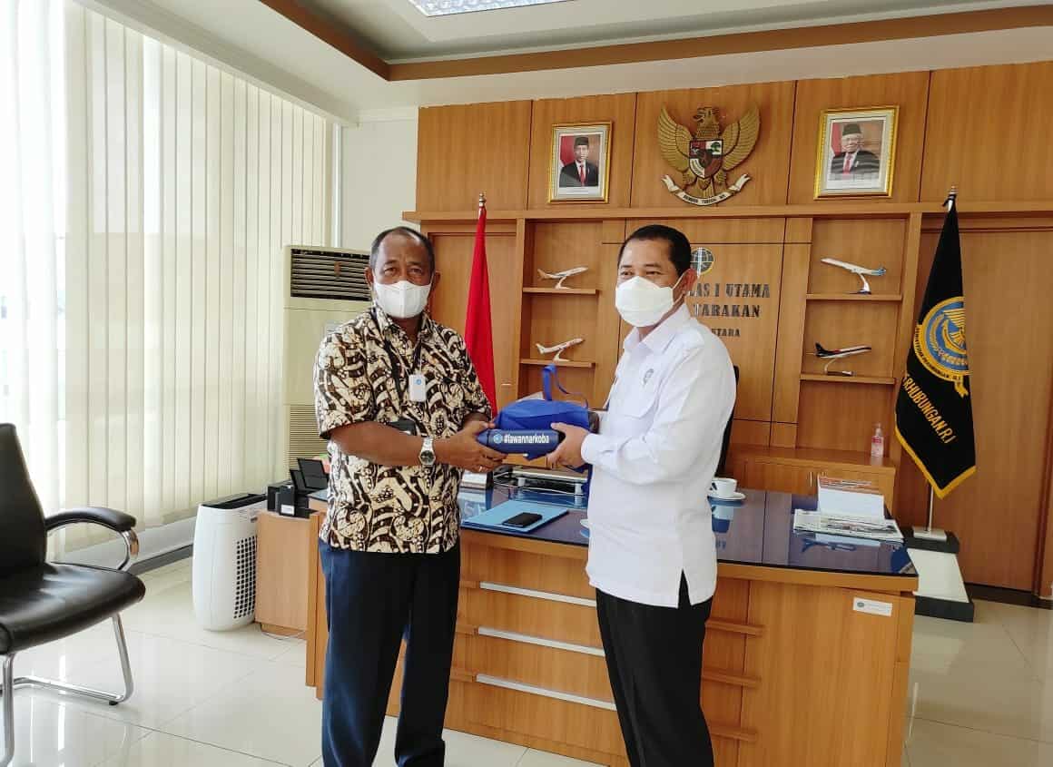 SILATURAHMI KEPALA BNNP KALIMANTAN UTARA DENGAN KEPALA BANDAR UDARA JUWATA TARAKAN SILATURAHMI KEPALA BNNP KALIMANTAN UTARA DENGAN KEPALA BANDAR UDARA JUWATA TARAKAN