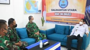 KEPALA BNNP KALTARA MENERIMA KUNJUNGAN SILAHTURAHMI DANLANTAMAL XIII TARAKAN