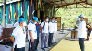 Pada hari Jumat tanggal 11 Juni 2021 bertempat di Lapangan Tembak Sat Brimobda Kaltara personil BNNP jhususnya Bidang Pemberantasan melaksanakan kegiatan latihan peningkatan kemampuan menembak dengan menggunakan Senjata Api laras panjang dan pendek Inventaris BNNP Kaltara. Sebelum latihan menembak personil diberikan Arahan oleh Kepala BNNP Kalimantan Utara Brigjend Pol. Samudi, S.I.K., M.H dan instruktur tentang menggunakan senjata dan cara mengamankan serta cara melakukan penembakan secara benar selanjutnya pelaksanaan menembak dengan jarak tembak kurang lebih 25 meter. #warondrugs #indonesiabersinar #kaltarabersinar
