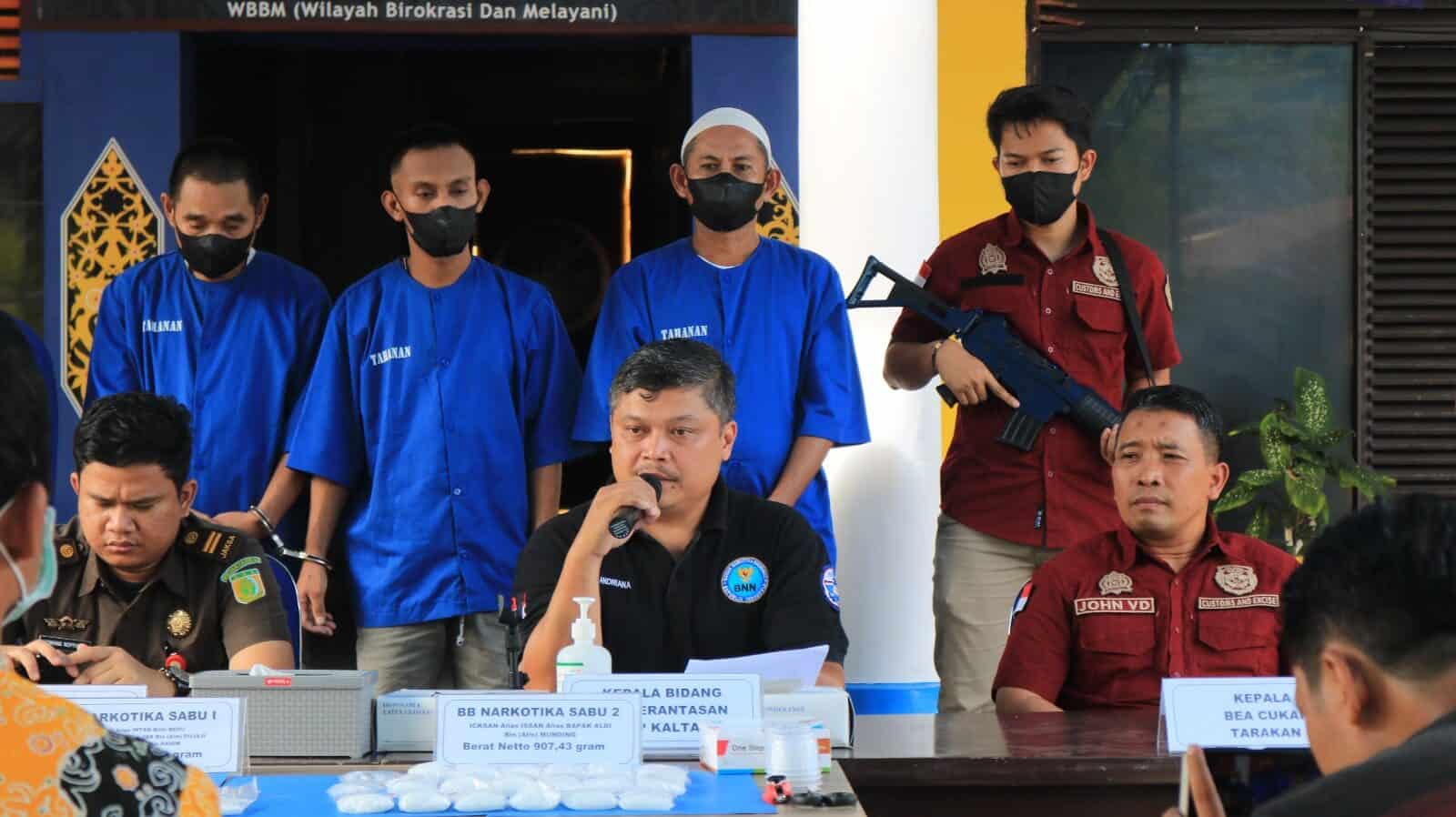 BNNP KALTARA MELAKSANAKAN PEMUSNAHAN BARANG BUKTI TINDAK PIDANA NARKOTIKA DI HALAMAN KANTOR BNNP KALTARA BNNP KALTARA MELAKSANAKAN PEMUSNAHAN BARANG BUKTI TINDAK PIDANA NARKOTIKA DI HALAMAN KANTOR BNNP KALTARA
