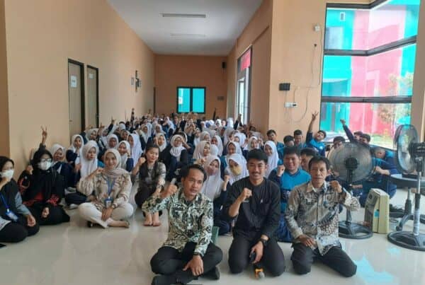 SOSIALISASI P4GN DAN PENGISIAN KUESIONER INDEKS KETAHANAN DIRI REMAJA (DEKTARI) DI SMK KESEHATAN KALTARA SOSIALISASI P4GN DAN PENGISIAN KUESIONER INDEKS KETAHANAN DIRI REMAJA (DEKTARI) DI SMK KESEHATAN KALTARA