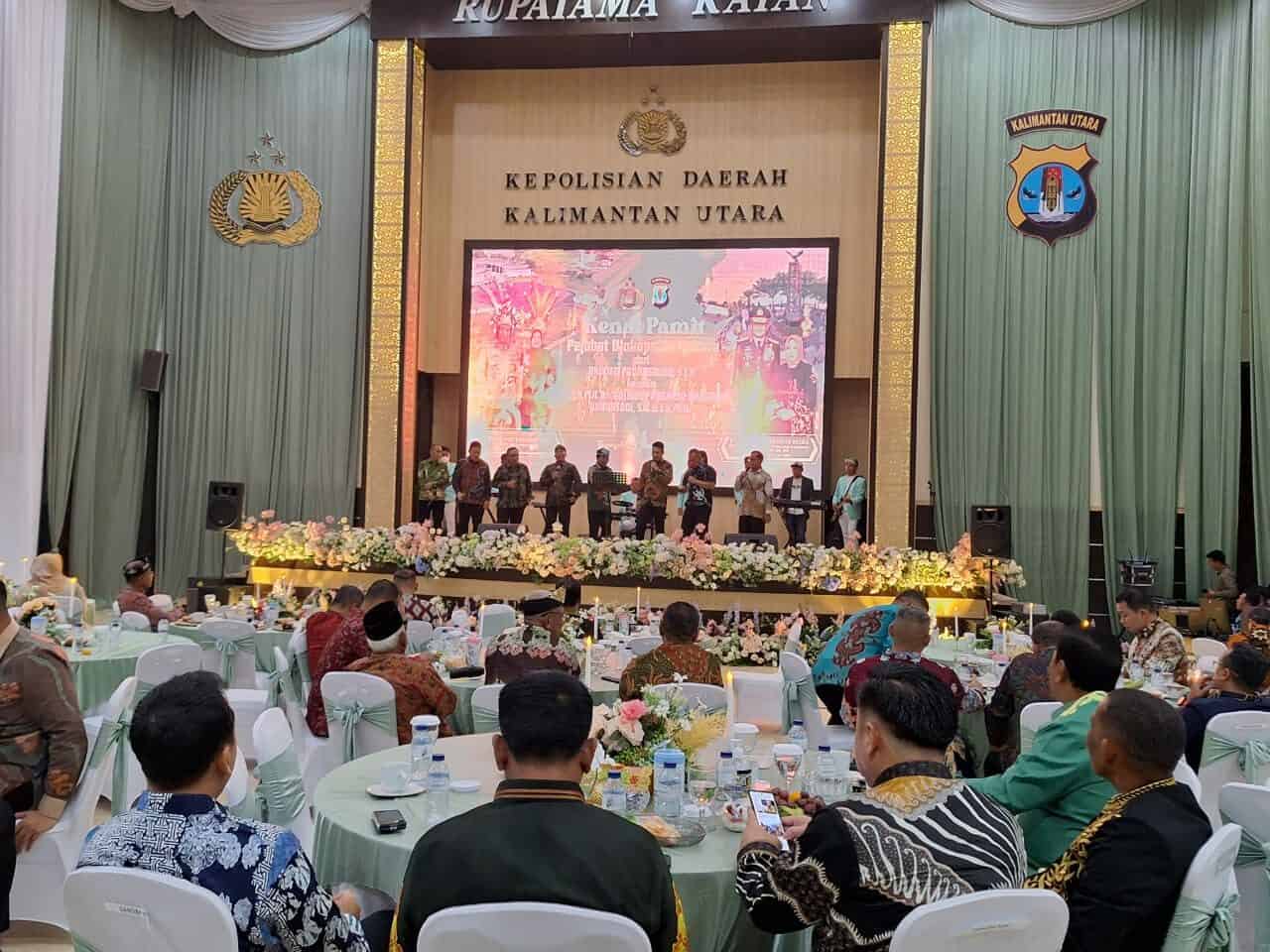 MENGHADIRI ACARA PISAH SAMBUT WAKAPOLDA PROVINSI KALIMANTAN UTARA MENGHADIRI ACARA PISAH SAMBUT WAKAPOLDA PROVINSI KALIMANTAN UTARA