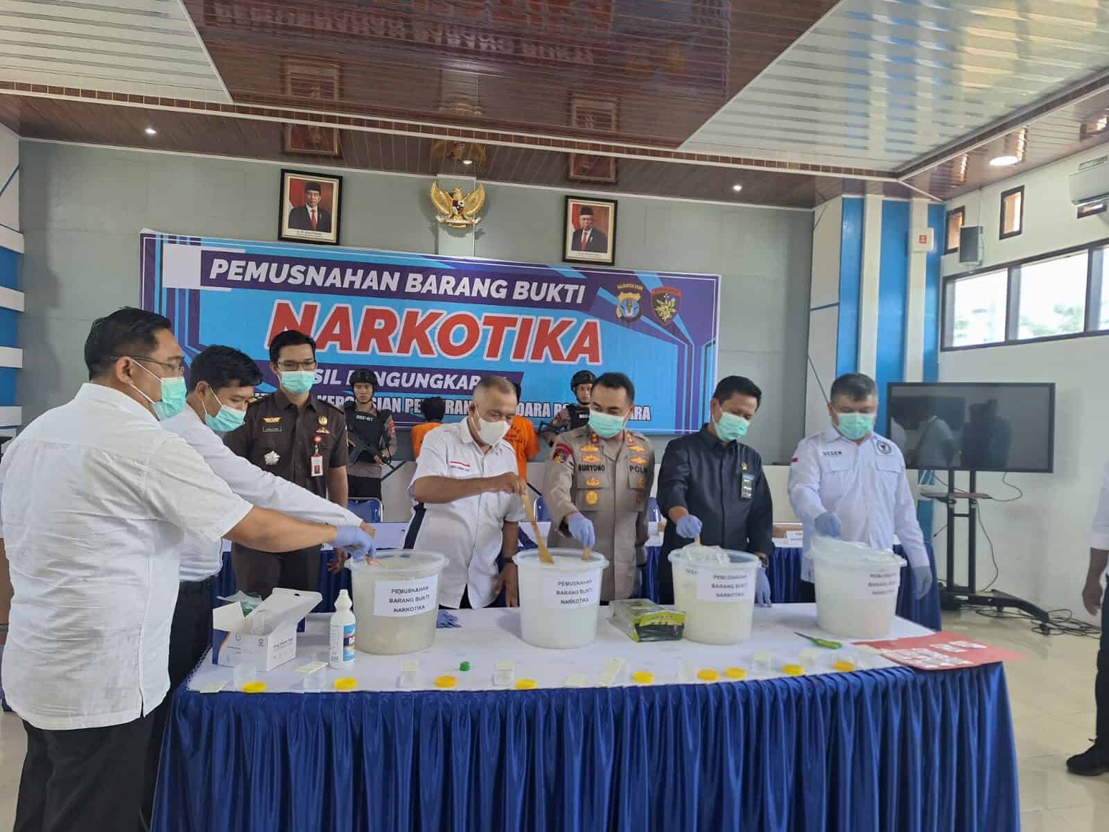MENGHADIRI UNDANGAN PEMUSNAHAN BARANG BUKTI TINDAK PIDANA NARKOTIKA DI DITPOLAIRUD POLDA KALIMANTAN UTARA MENGHADIRI UNDANGAN PEMUSNAHAN BARANG BUKTI TINDAK PIDANA NARKOTIKA DI DITPOLAIRUD POLDA KALIMANTAN UTARA