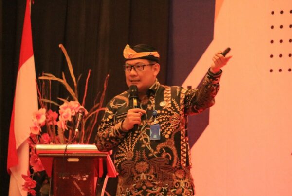 MENGHADIRI UNDANGAN MENJADI NARASUMBER PADA KEGIATAN TELKOM AREA KALIMANTAN UTARA