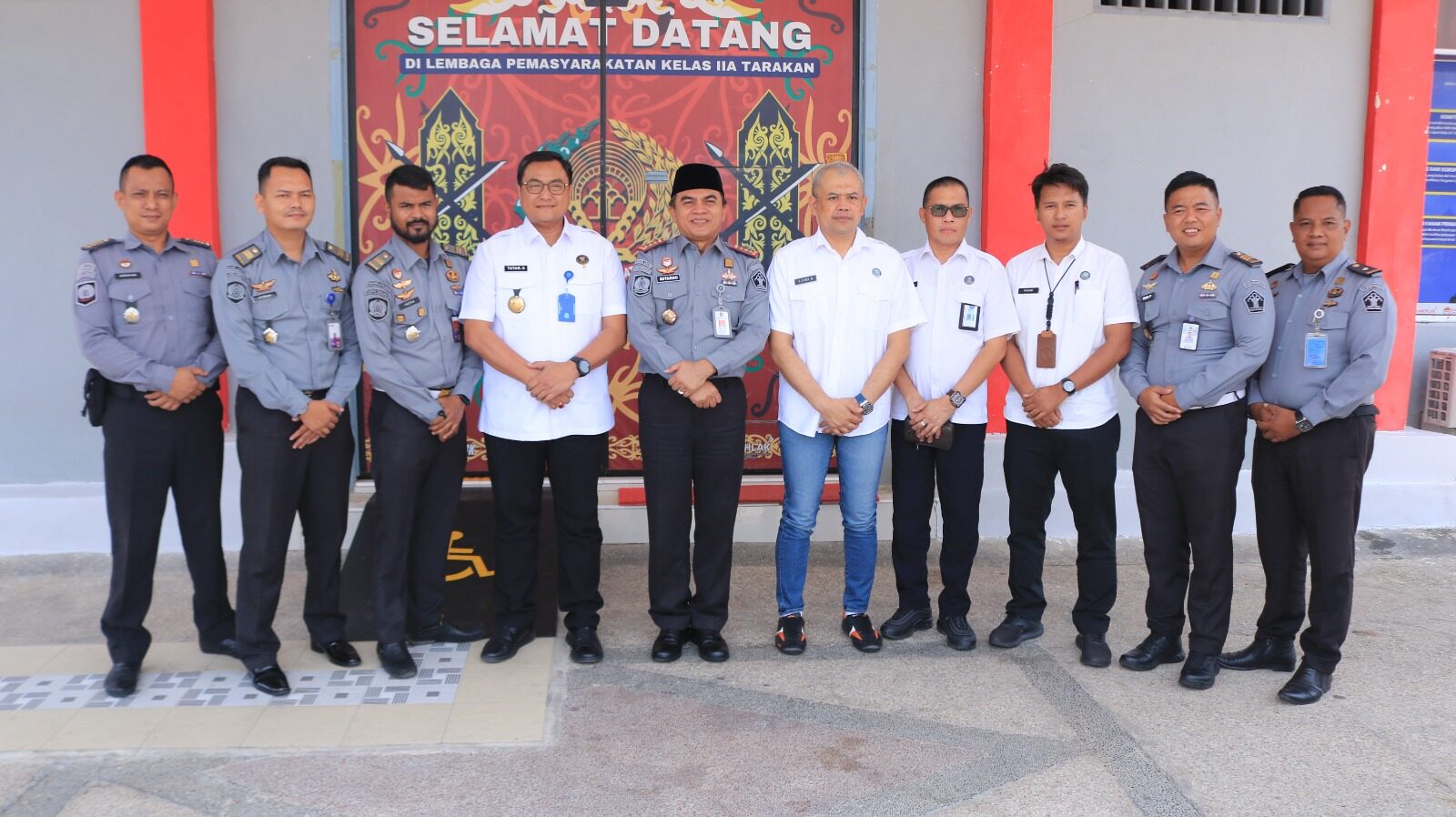 AUDENSI KEPALA BNNP KALIMANTAN UTARA DENGAN LAPAS KELAS II A TARAKAN AUDENSI KEPALA BNNP KALIMANTAN UTARA DENGAN LAPAS KELAS II A TARAKAN