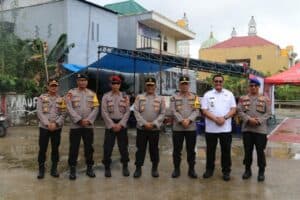 Kepala BNNP Kalimantan Utara dan Wakapolda Lakukan Peninjauan TPS di Kota Tarakan untuk Pastikan Keamanan Pemilu