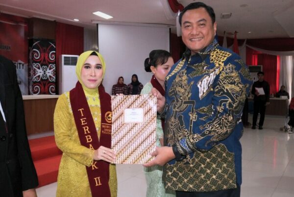 Kepala BNN Provinsi Kalimantan Utara Hadiri Prosesi Yudisium Fakultas Hukum Universitas Borneo Tarakan.