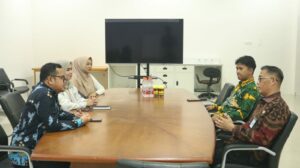 FIKES UBT SIAP DUKUNG IMPLEMENTASI PROGRAM KELURAHAN BERSINAR MELALUI KAJIAN AKADEMIK
